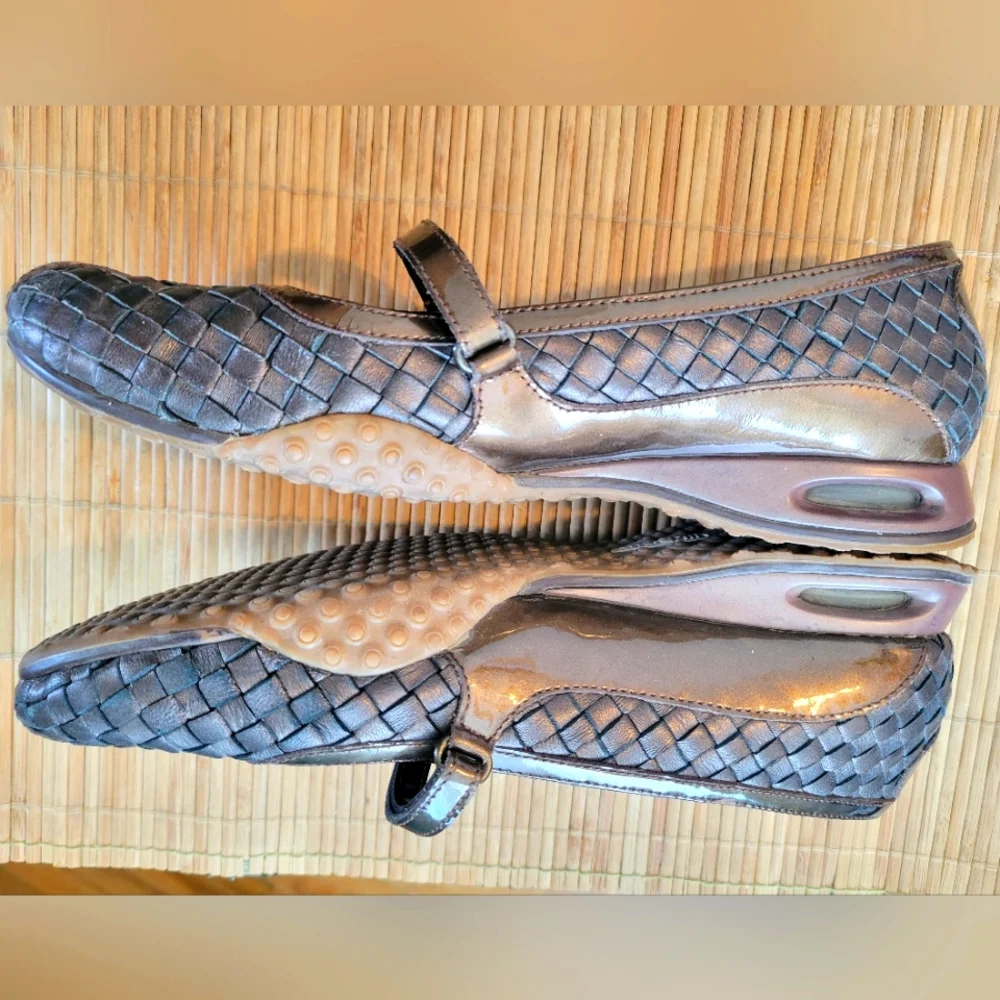 Bronze Cole Haan X Nike Air woven leather Mary Jane ballet flats (6)🩰 - Picture 2 of 9